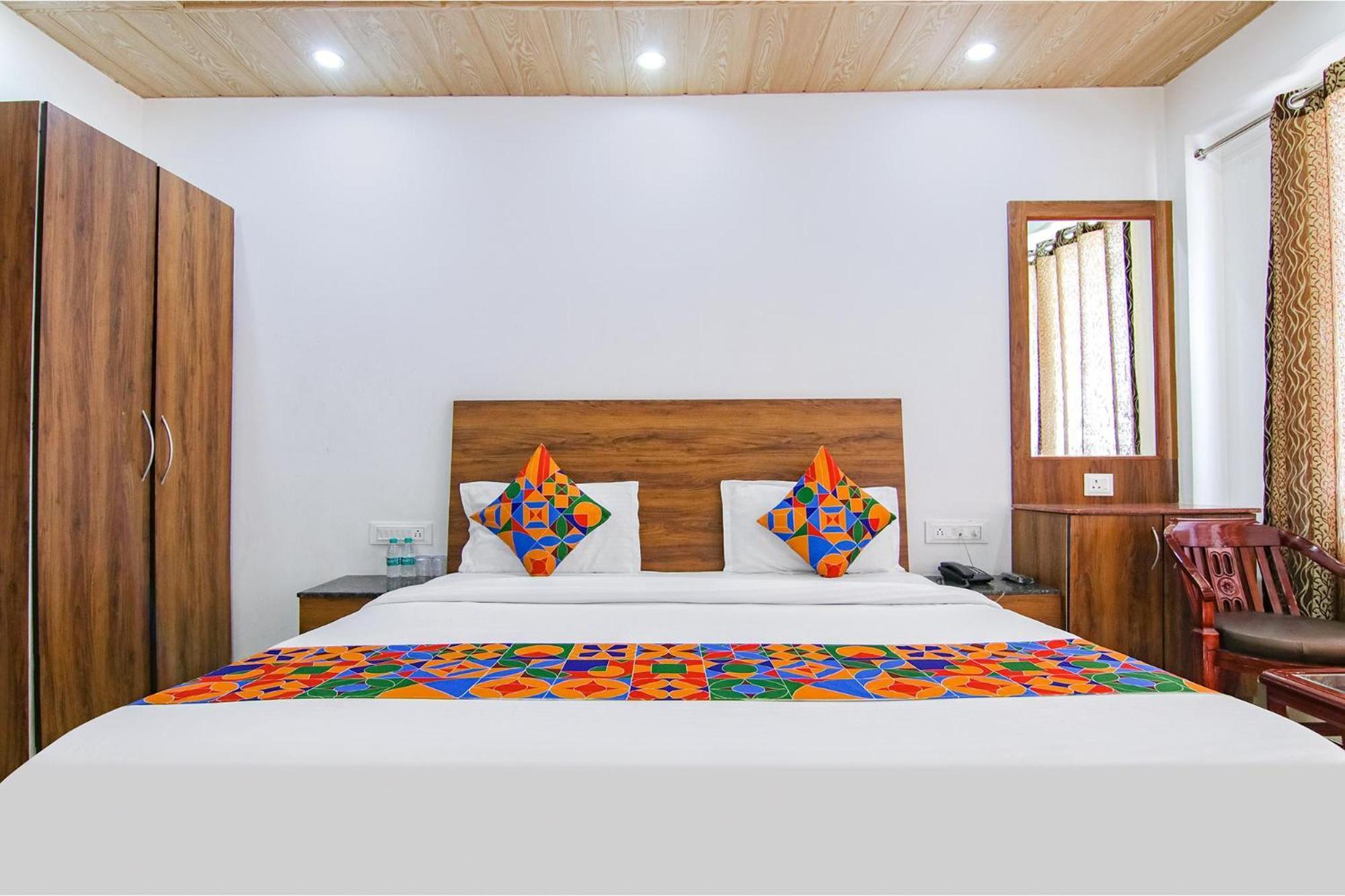 Fabexpress Kalsia Homestay - Nr Radha Krishna Mandir Masuri Exterior foto