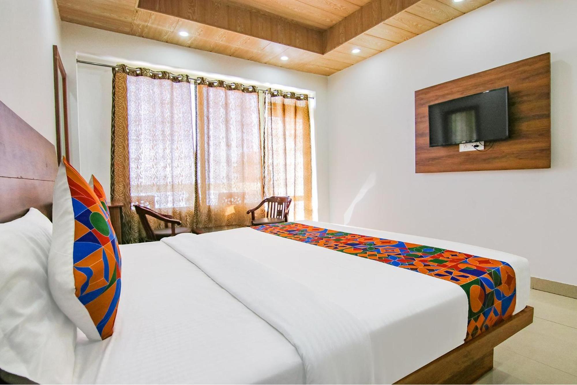 Fabexpress Kalsia Homestay - Nr Radha Krishna Mandir Masuri Exterior foto